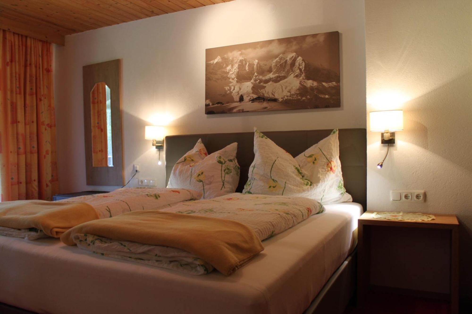 Otto Steiner Appartements Pension Ellmau & Wilder Kaiser ภายนอก รูปภาพ